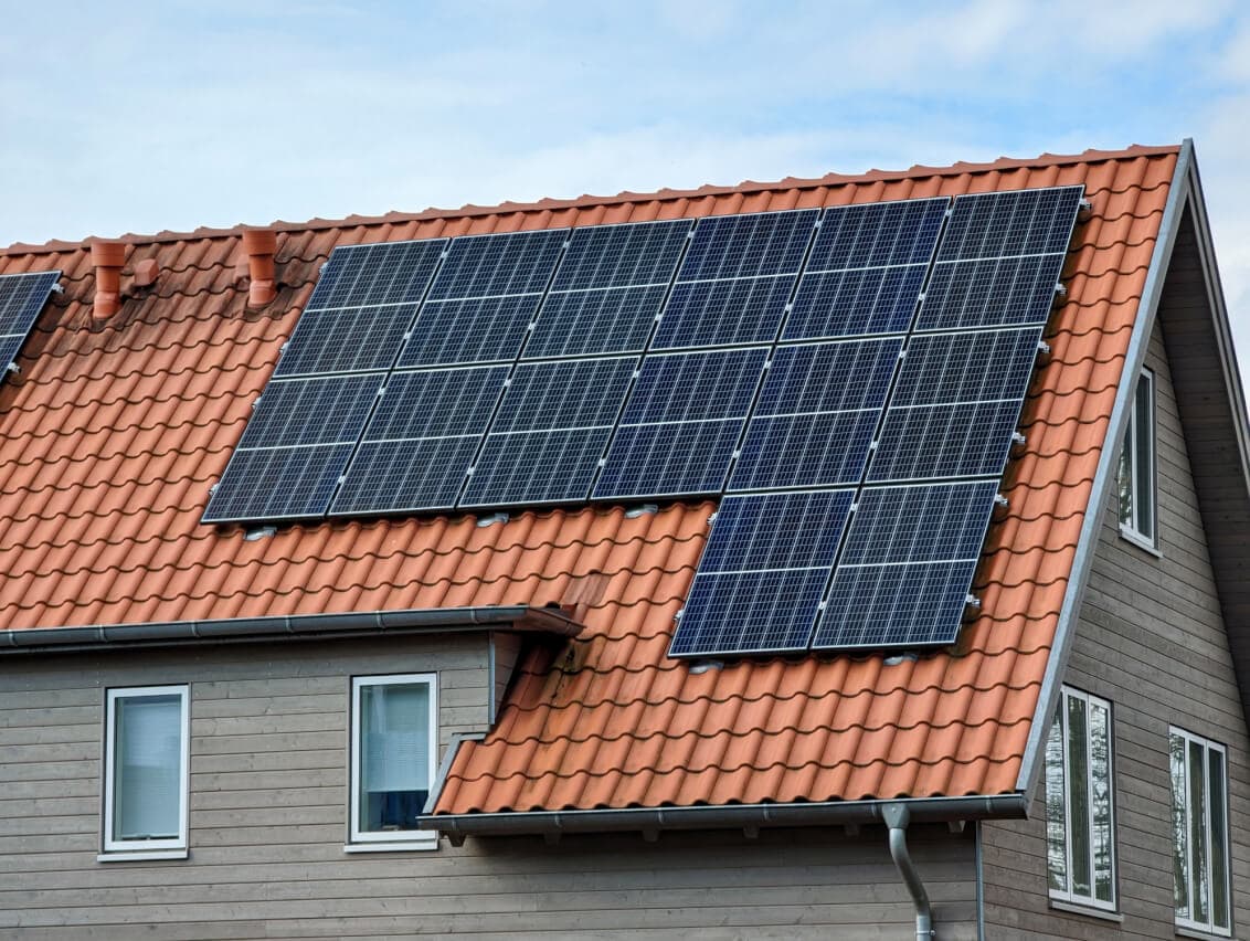 Solarförderung PV-Anlage (Quelle: iStock / deepblue4you)